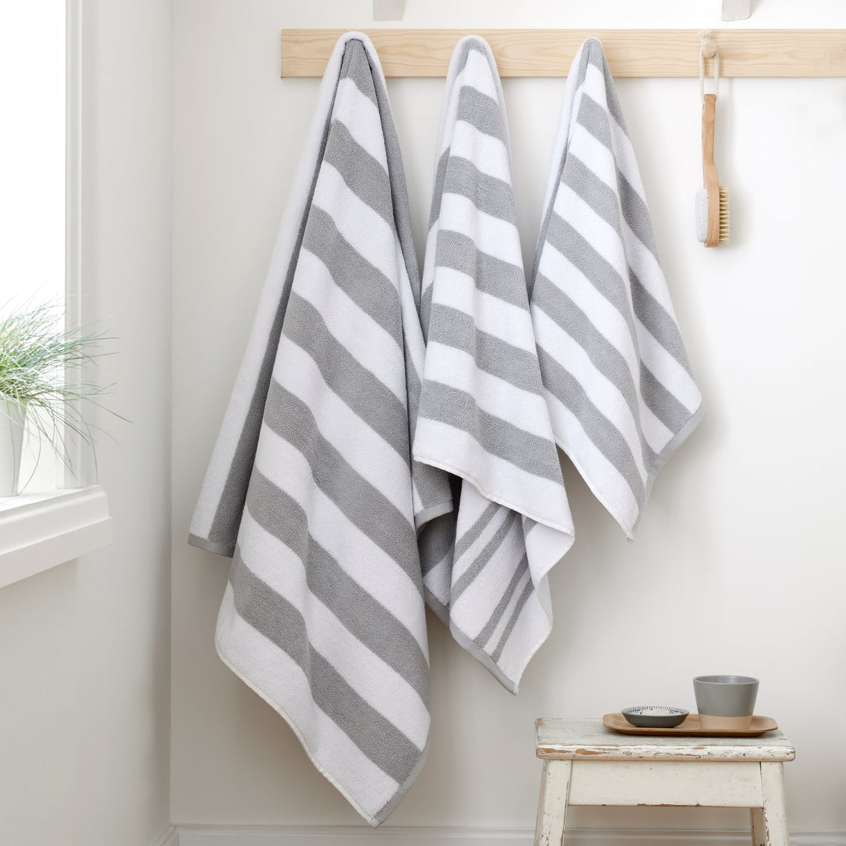 Bianca Reversible Stripe 600gsm Cotton Jacquard Towels - Grey - Reversible Jacquard Grey Towel