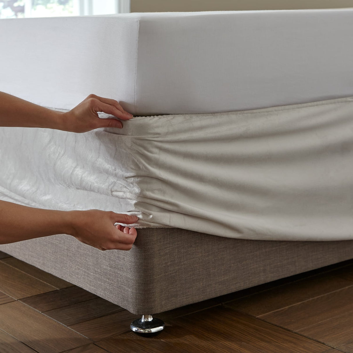 Catherine Lansfield Kingsley Divan Base Wrap - Kingsley Base Wrap Cream