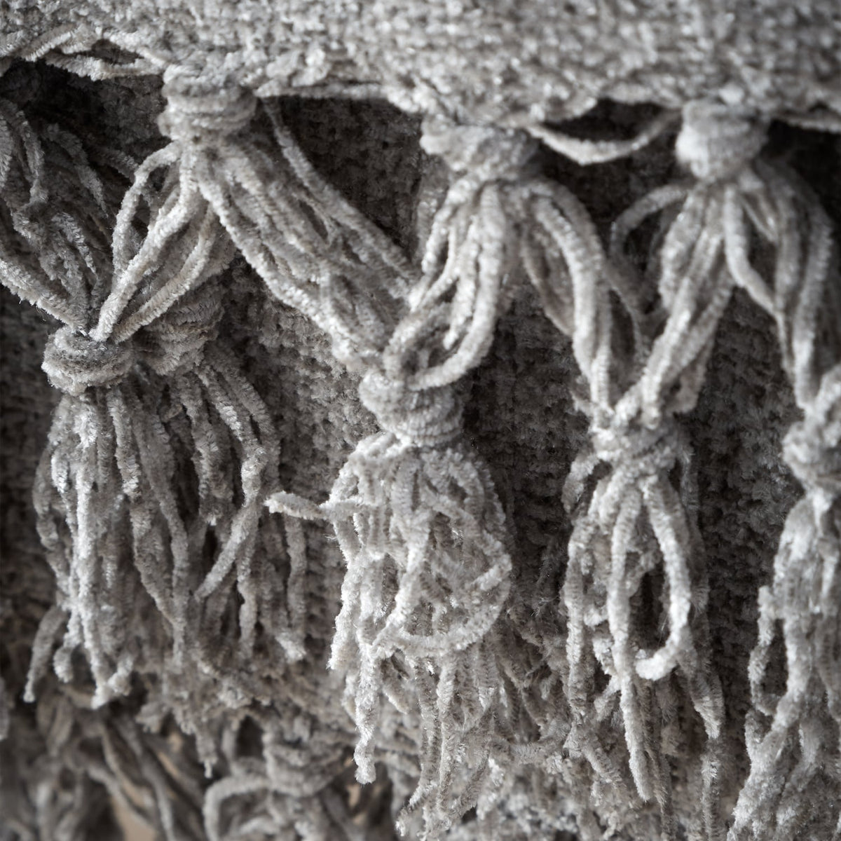 Catherine Lansfield Wilson Plain Cosy Throw 130cm x 170cm - Wilson Chenille Throw Grey