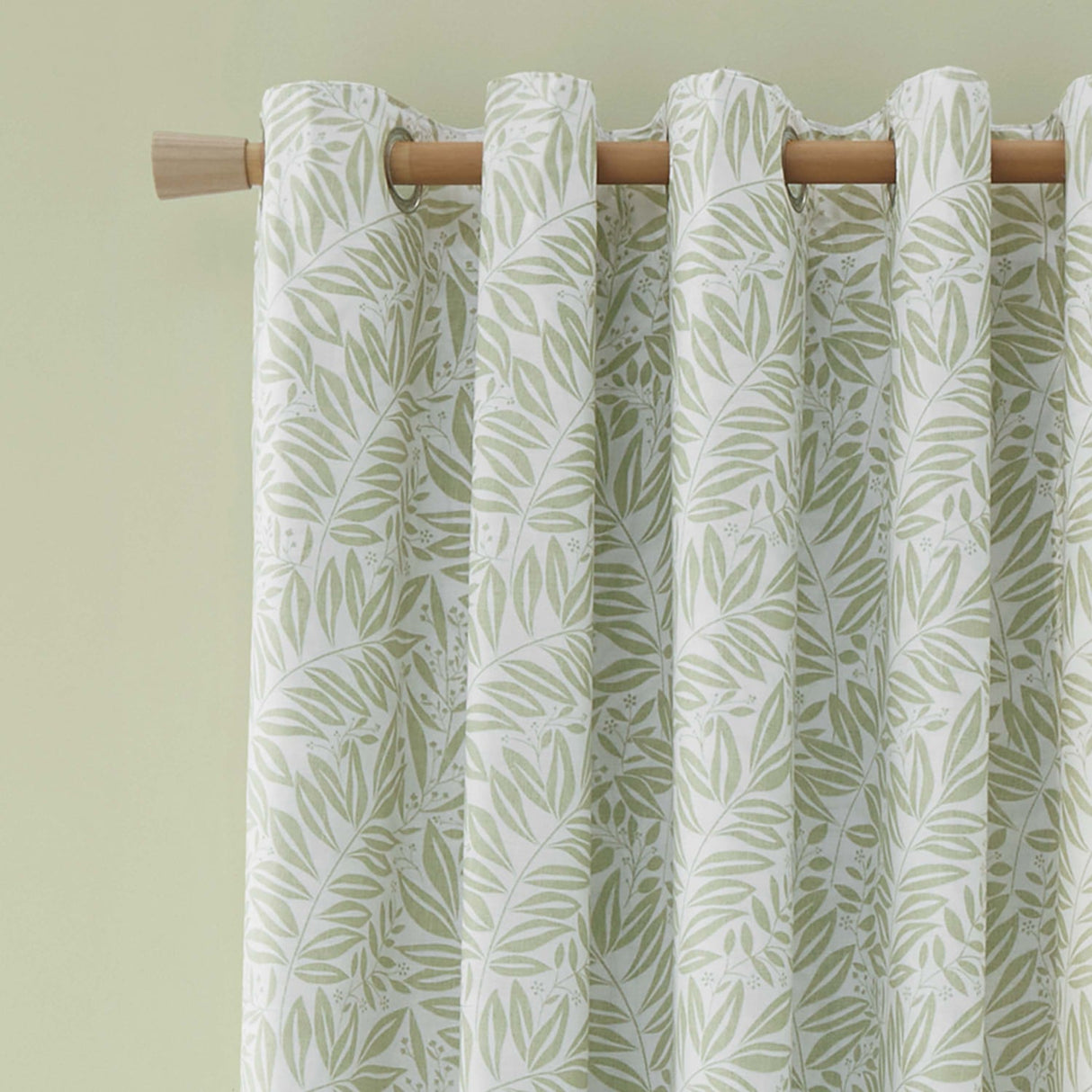 Catherine Lansfield Sorrel Leaf Eyelet Curtains - Green Polycotton - Sorrel Leaf Green Curtains