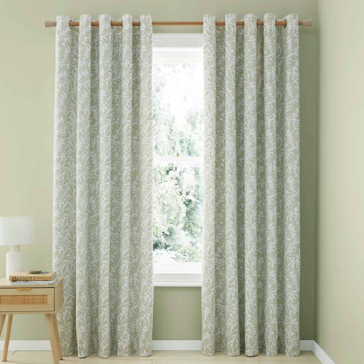 Catherine Lansfield Sorrel Leaf Eyelet Curtains - Green Polycotton - Sorrel Leaf Green Curtains