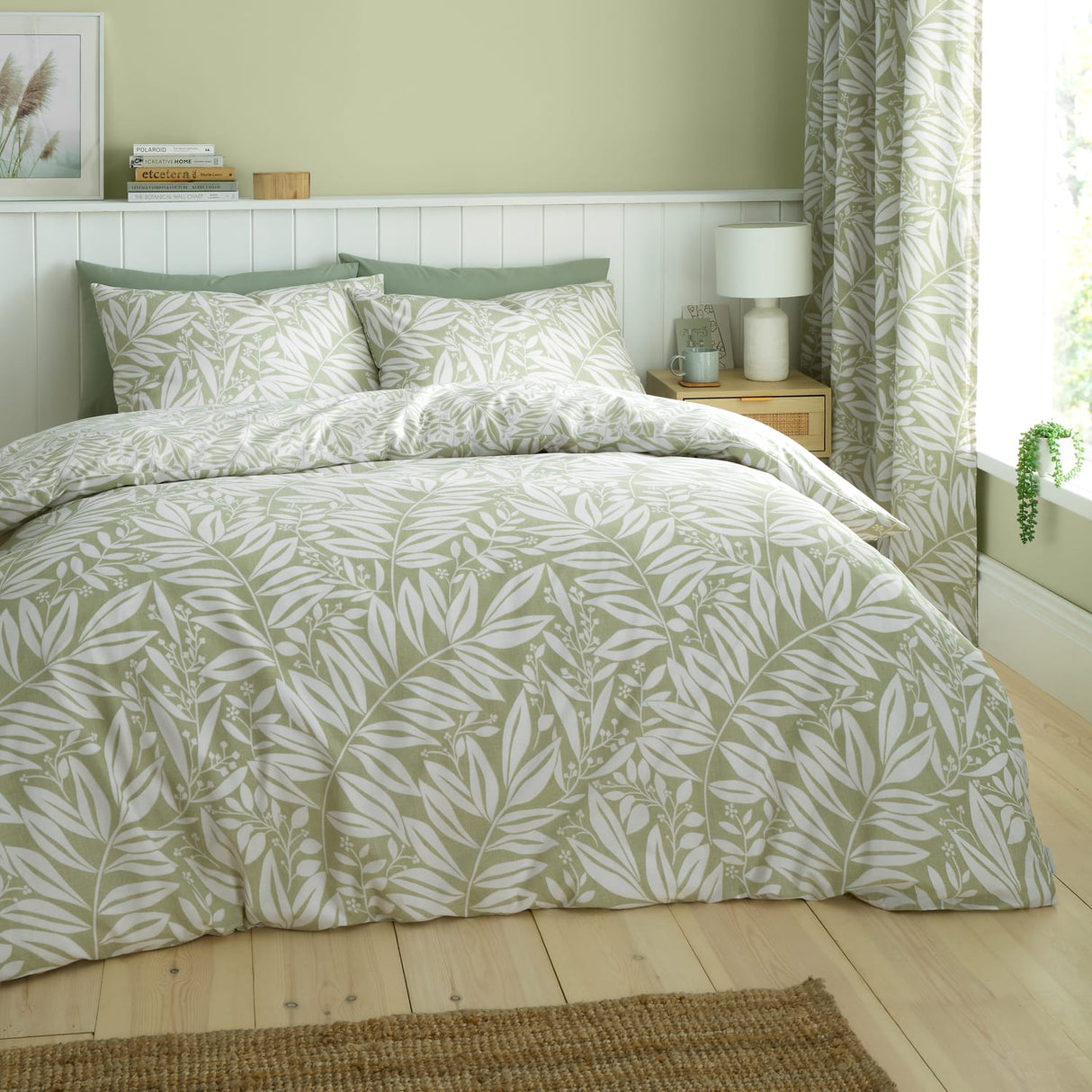 Catherine Lansfield Sorrel Leaf Duvet Cover Set - Sorrel Leaf Green Duvet Set
