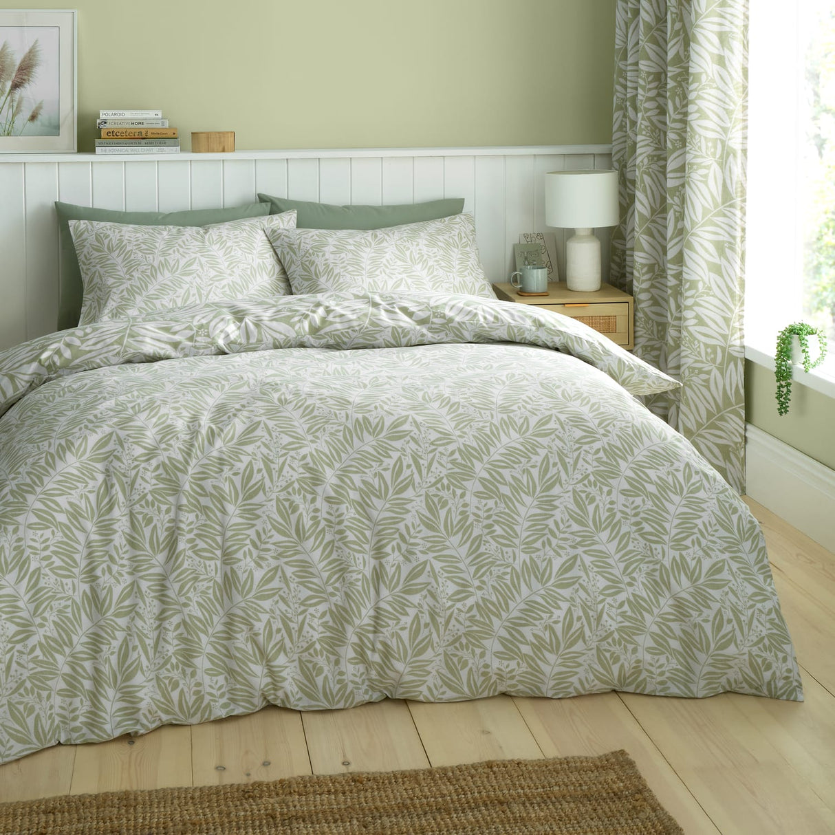 Catherine Lansfield Sorrel Leaf Duvet Cover Set - Sorrel Leaf Green Duvet Set