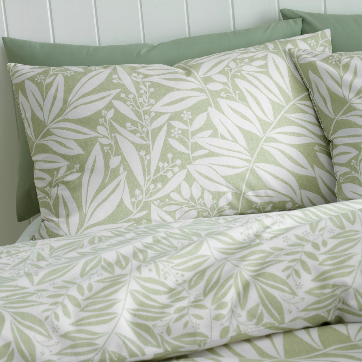 Catherine Lansfield Sorrel Leaf Duvet Cover Set - Sorrel Leaf Green Duvet Set