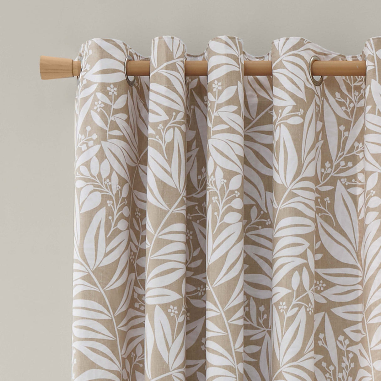 Catherine Lansfield Sorrel Leaf Eyelet Curtains - Natural Polycotton