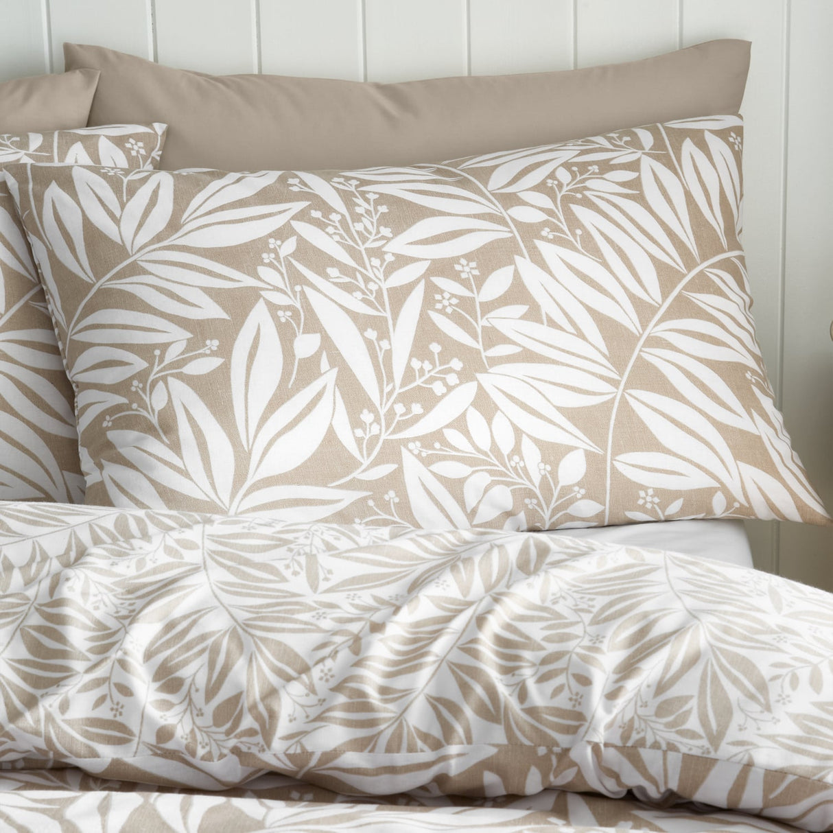 Catherine Lansfield Sorrel Leaf Duvet Cover Set - Sorrel Leaf Natural Duvet Set