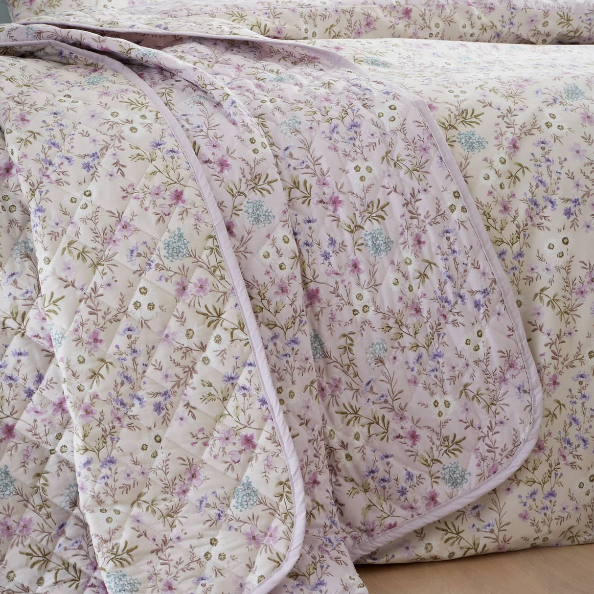 Bianca Ditsy Floral 200 Thread Count Cotton Bedspread 220cm x 230cm - Ditsy Floral Bedspread