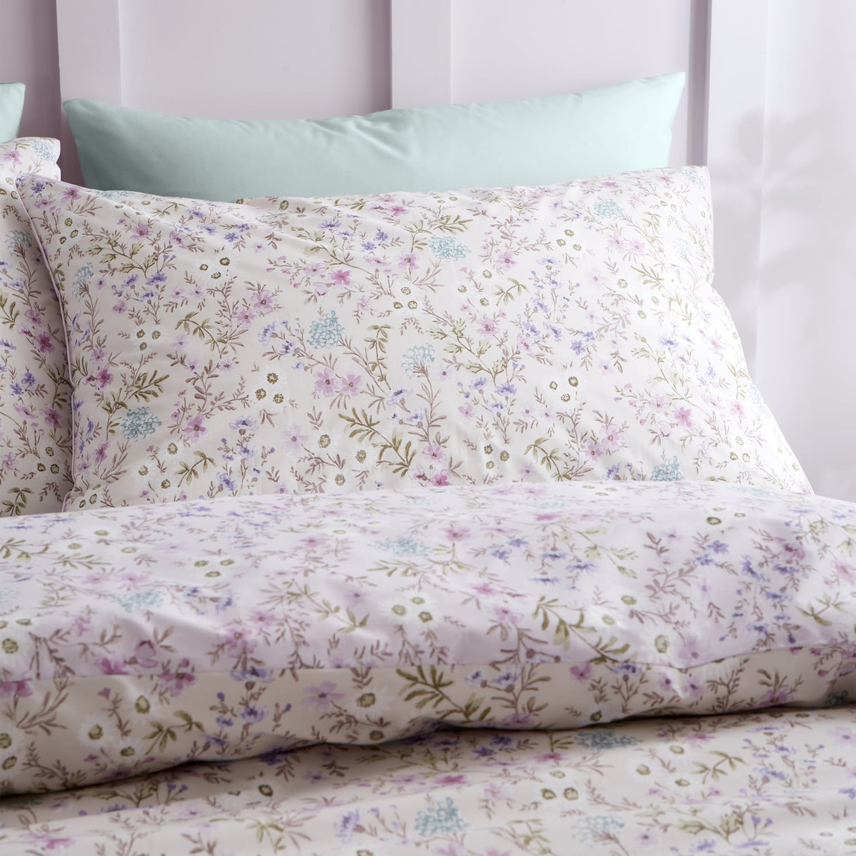 Bianca Ditsy Floral 200 Thread Count Cotton Reversible Duvet Cover Set - Lilac - Ditsy Floral