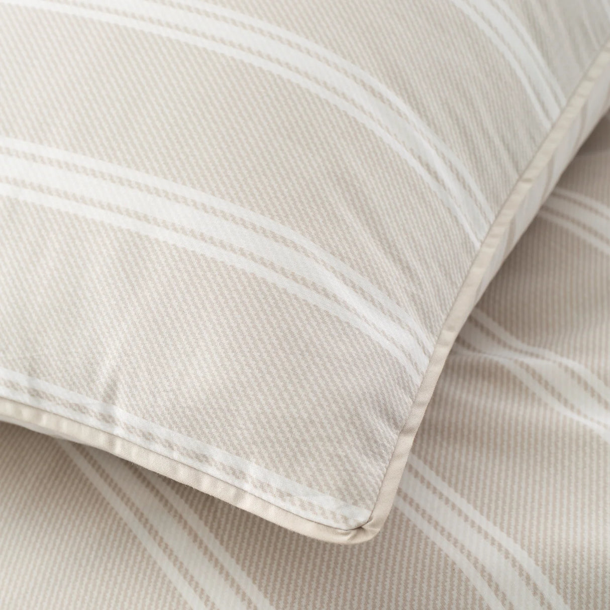 Bianca Ashford Stripe 200 Thread Count Cotton Percale Reversible Duvet Cover Set