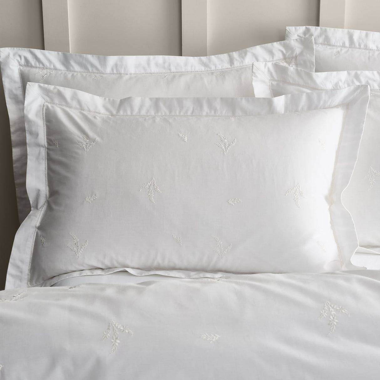 Bianca Fine Linens Lottie Embroidery Pillowcases - White - Lottie Embroidery Oxford Pillowcase Pair