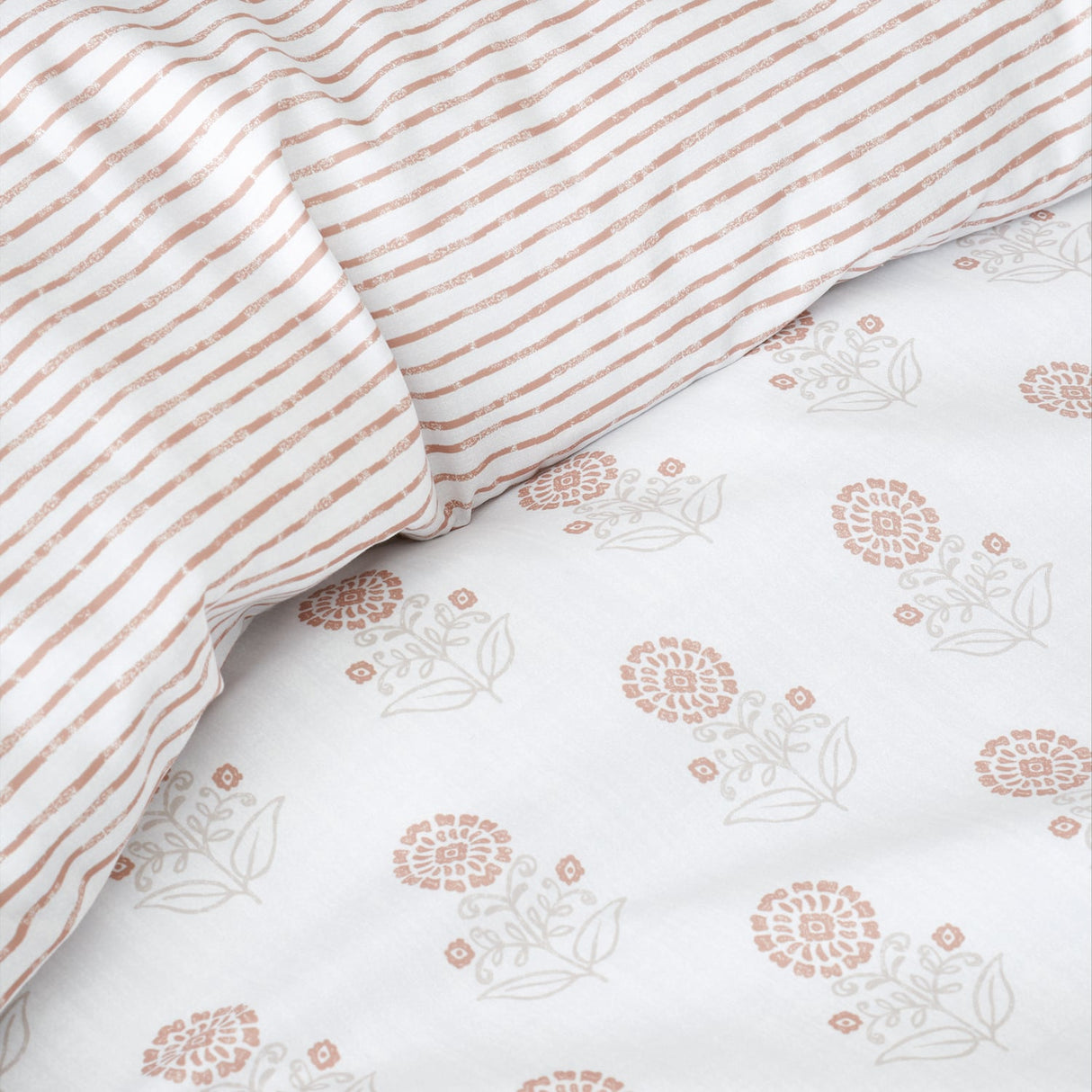 Catherine Lansfield Woodblock Floral So Soft Duvet Cover Set - Woodblock Floral Duvet Set