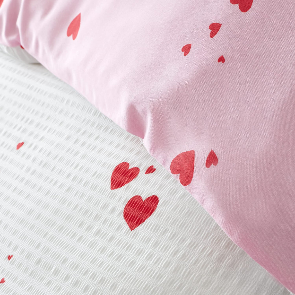 Catherine Lansfield Seersucker Heart Red and White Duvet Cover Set - White / Pink - Seersucker Heart Duvet Set