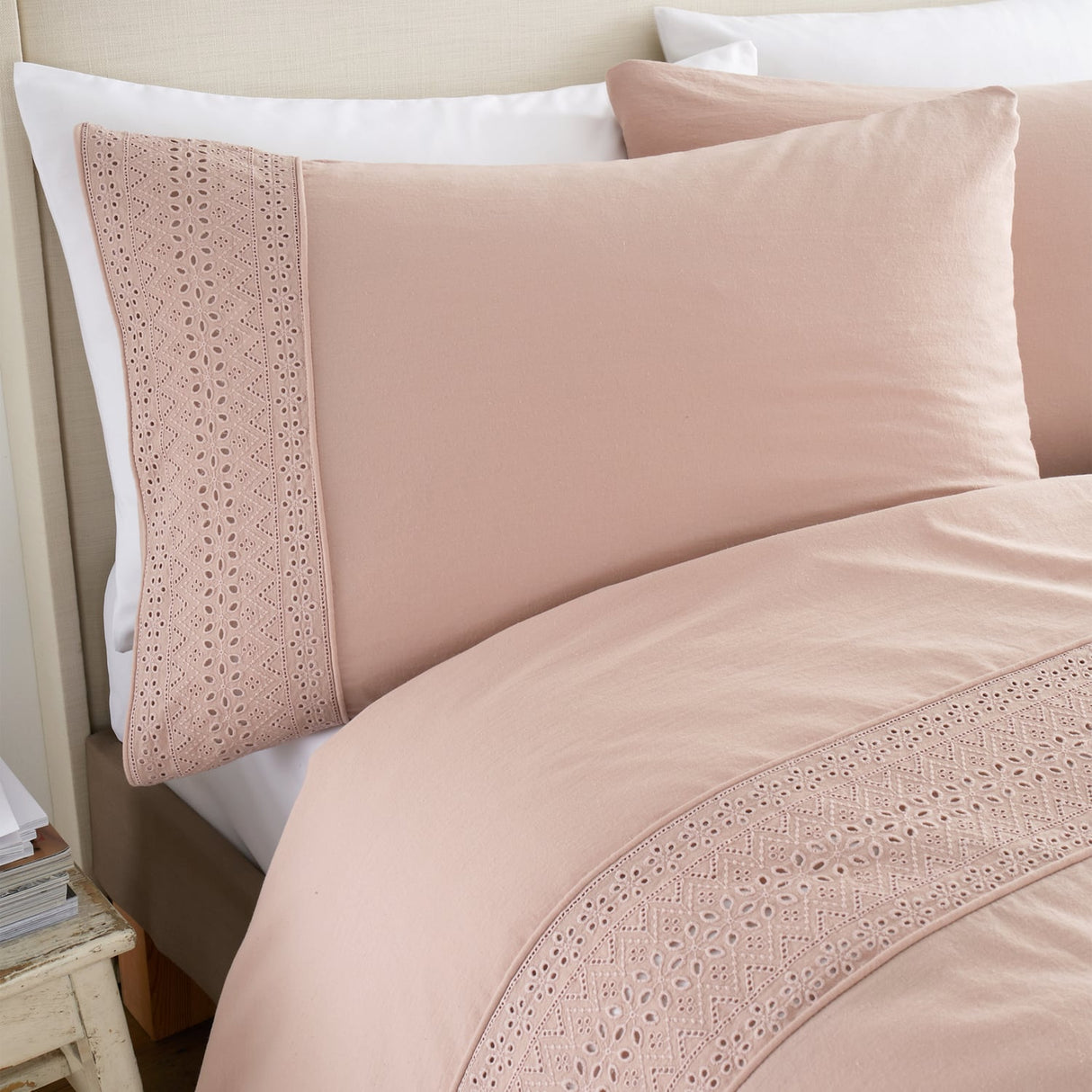 Catherine Lansfield Broderie Anglaise Duvet Cover Set - Blush - Broderie Anglaise Blush