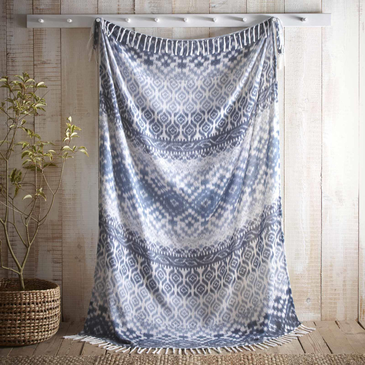 Sakari Tasselled Throw Blanket 130cm x 180cm by Appletree Hygge