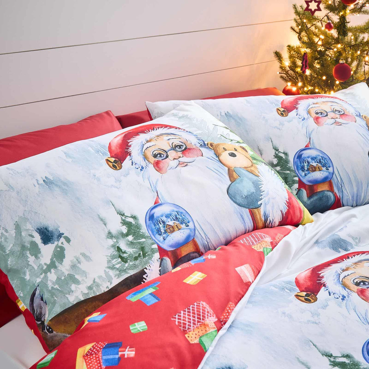 Christmas Retro Santa Duvet Cover Set by Catherine Lansfield