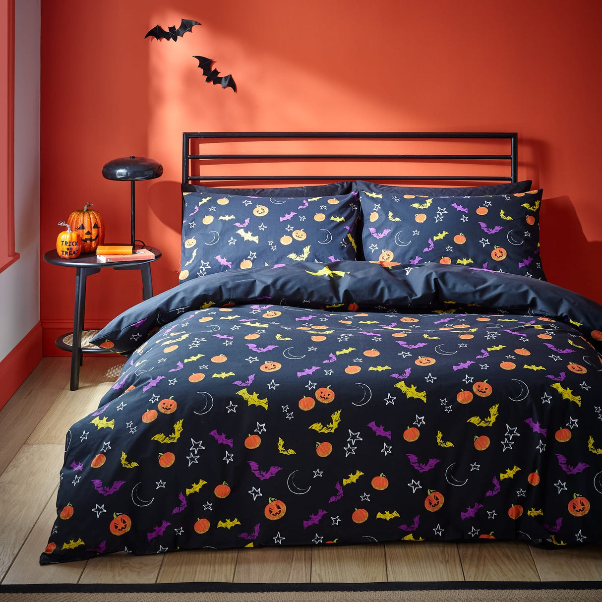 Catherine Lansfield Trick Or Treat Halloween Duvet Cover Set - Black - Halloween Trick Or Treat Duvet Set