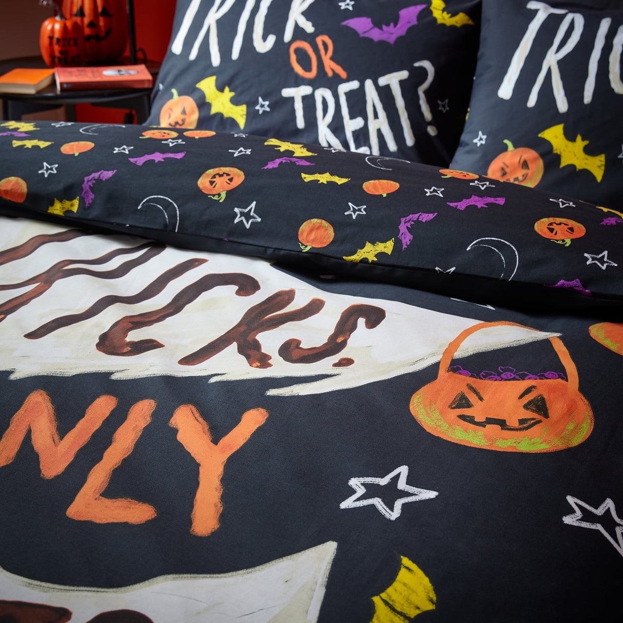 Catherine Lansfield Trick Or Treat Halloween Duvet Cover Set - Black - Halloween Trick Or Treat Duvet Set
