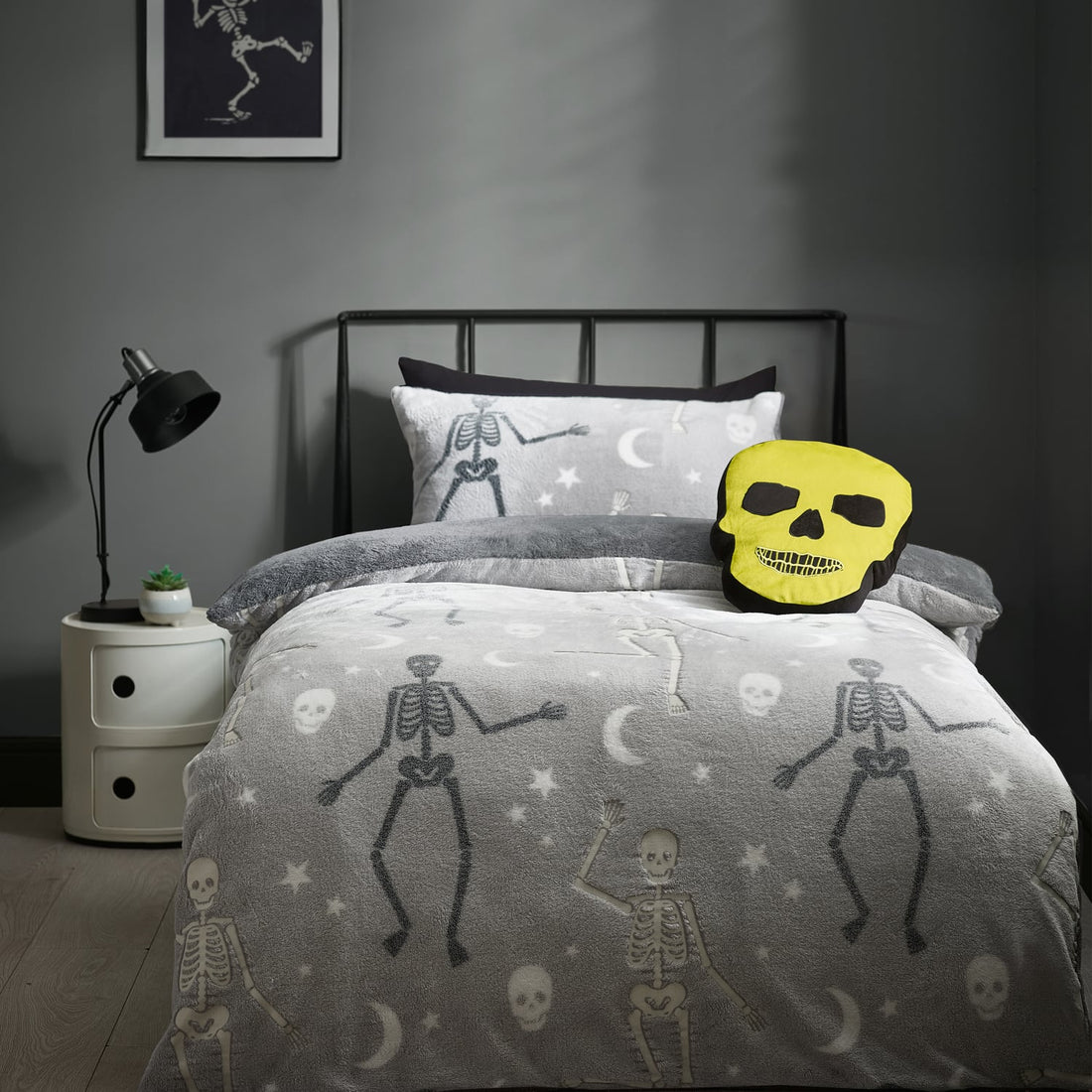 Catherine Lansfield Halloween Skeleton Fleece Duvet Cover Set - Grey