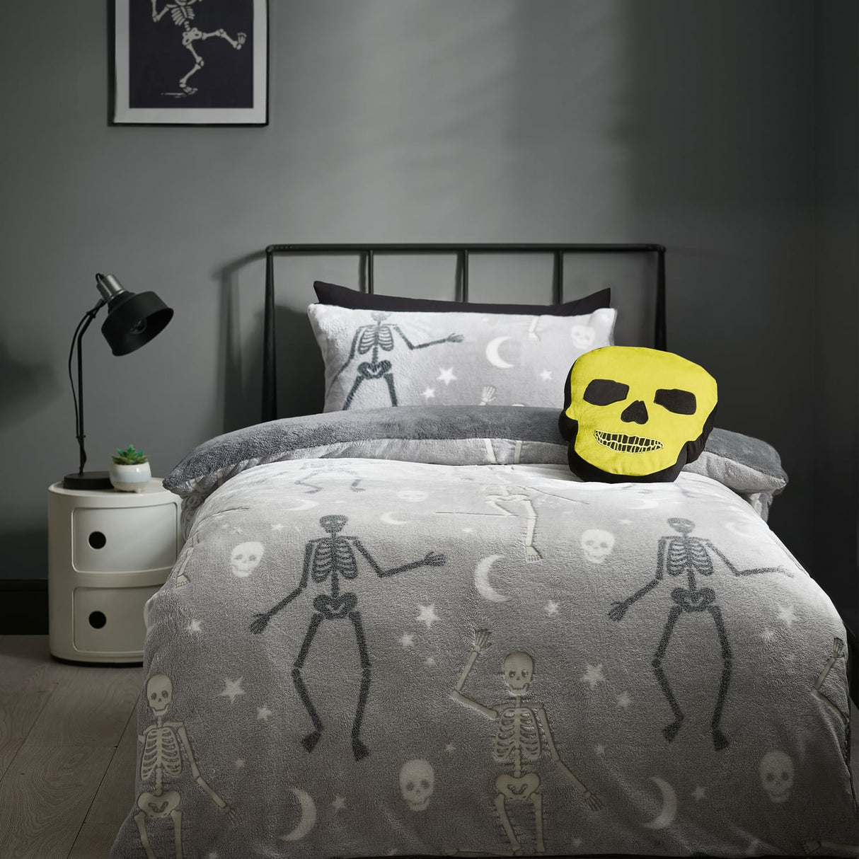 Catherine Lansfield Halloween Skeleton Fleece Duvet Cover Set - Grey