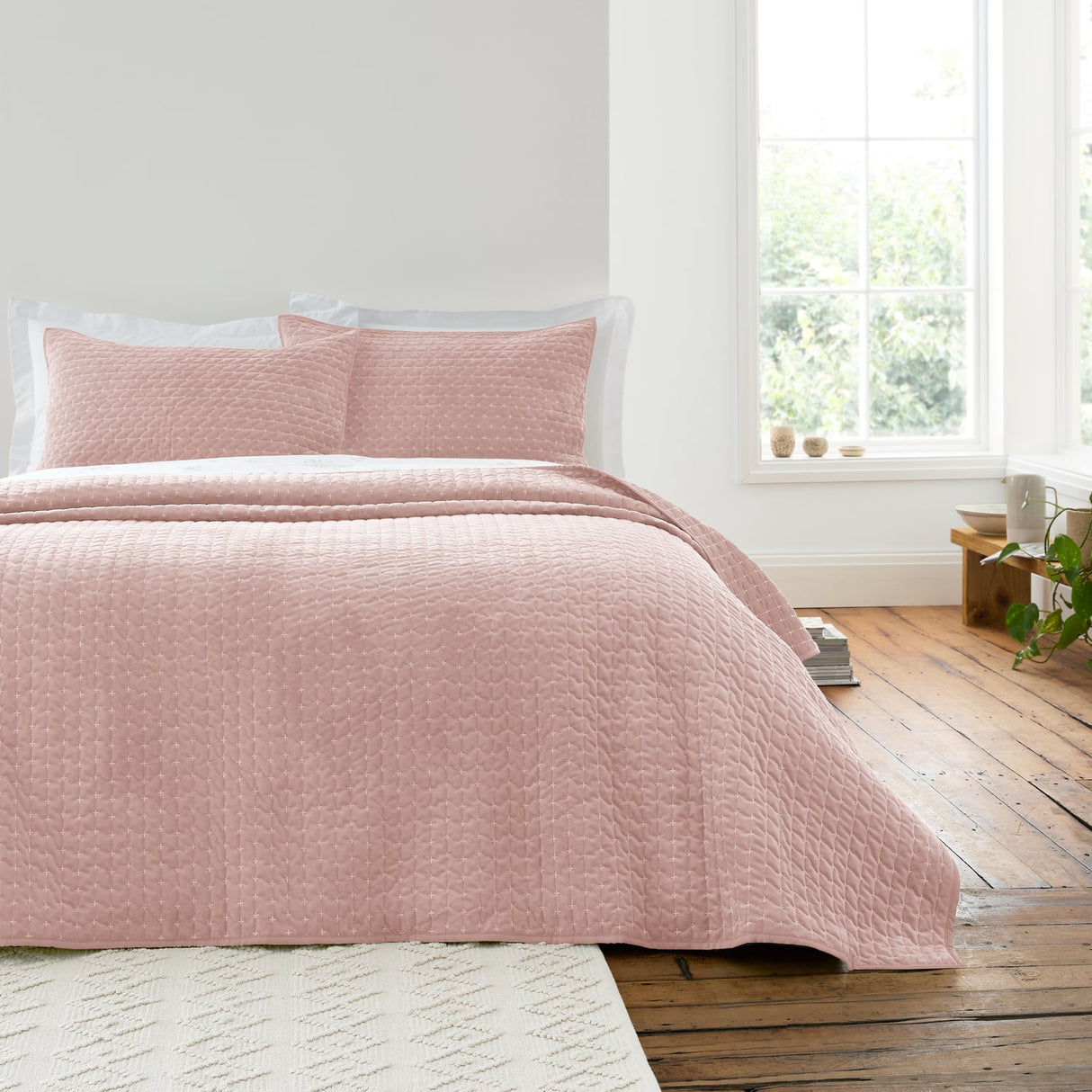 Bianca Fine Linens Attica Velvet Bedspread - Attica Velvet Pink Bedspread