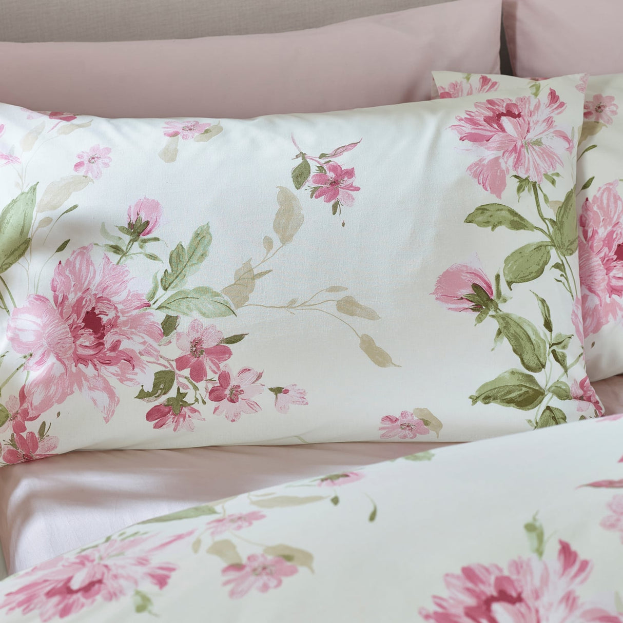 Catherine Lansfield Avebury Floral Duvet Cover Set - Avebury Floral Cream Duvet Set