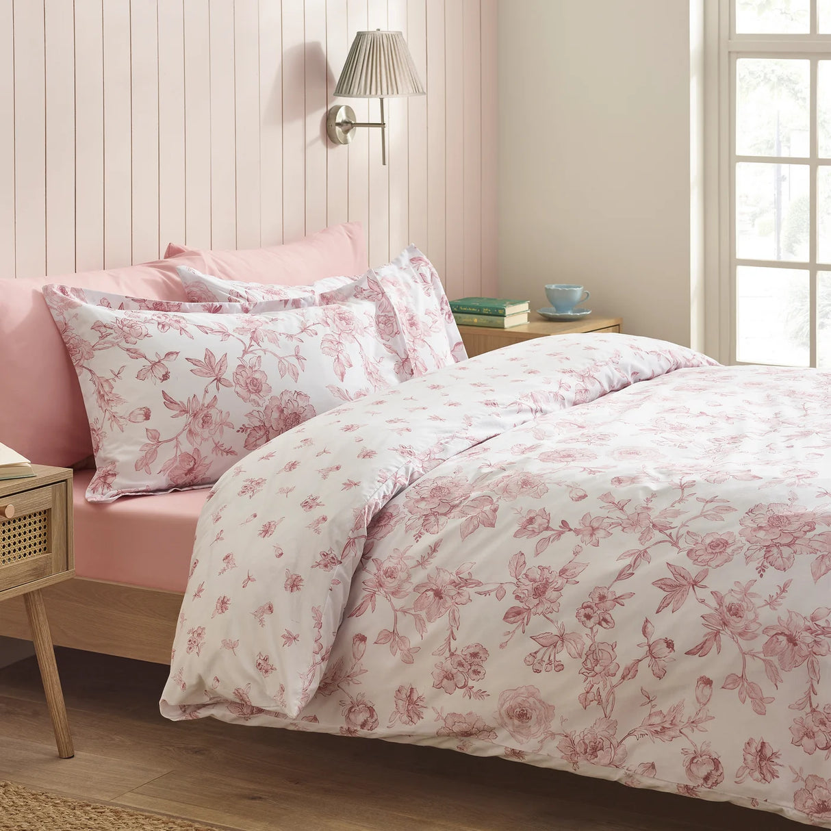 Catherine Lansfield Mirabelle Floral Reversible Duvet Cover Set with Pillowcase
