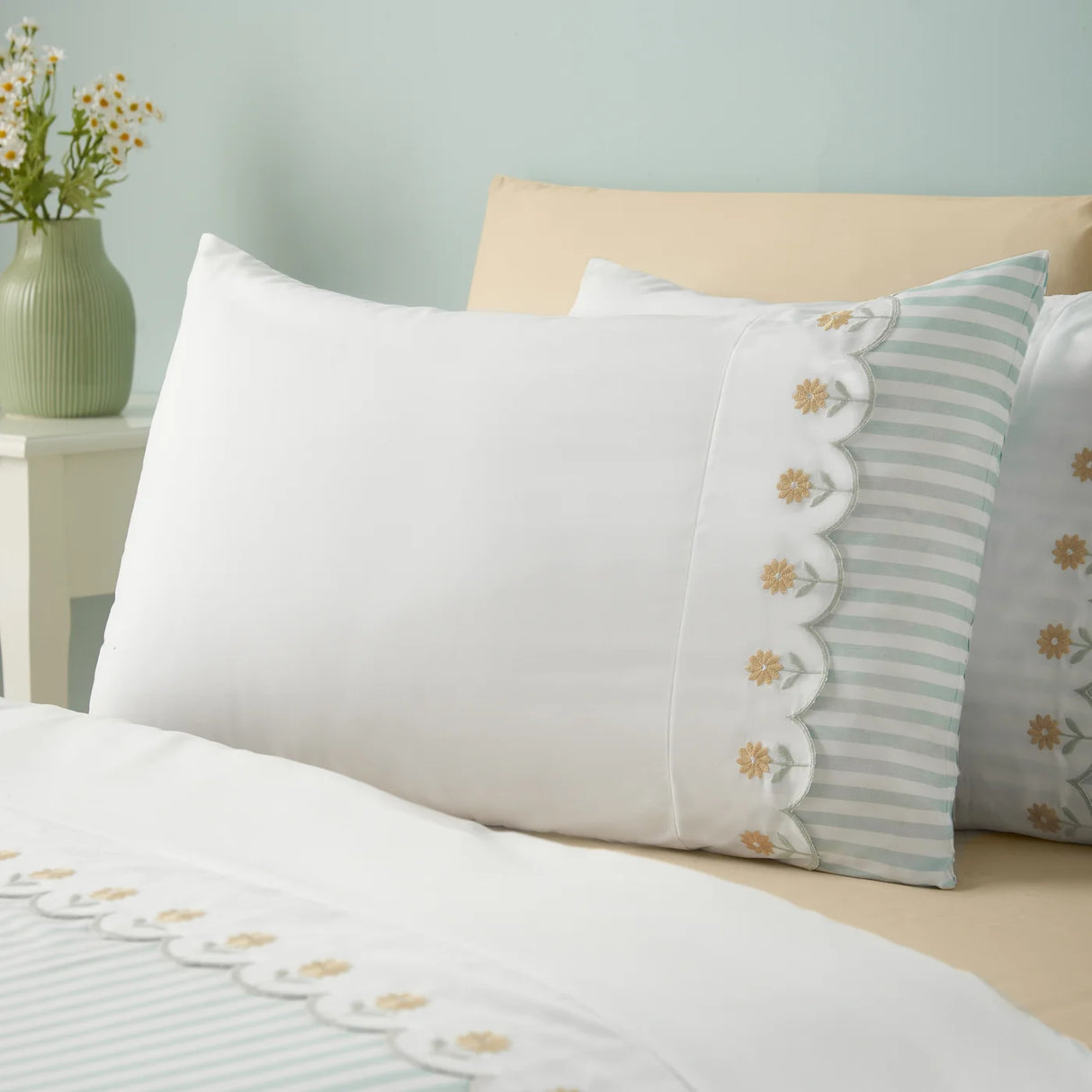 Catherine Lansfield Embroidered Daisy Soft Touch Sage Green Duvet Cover Set 3