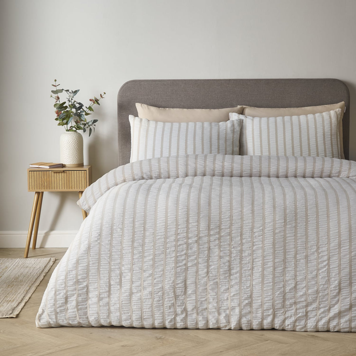 Catherine Lansfield So Soft Seersucker Stripe Duvet Cover Set - So Soft Seersucker Stripe Grey Duvet Set