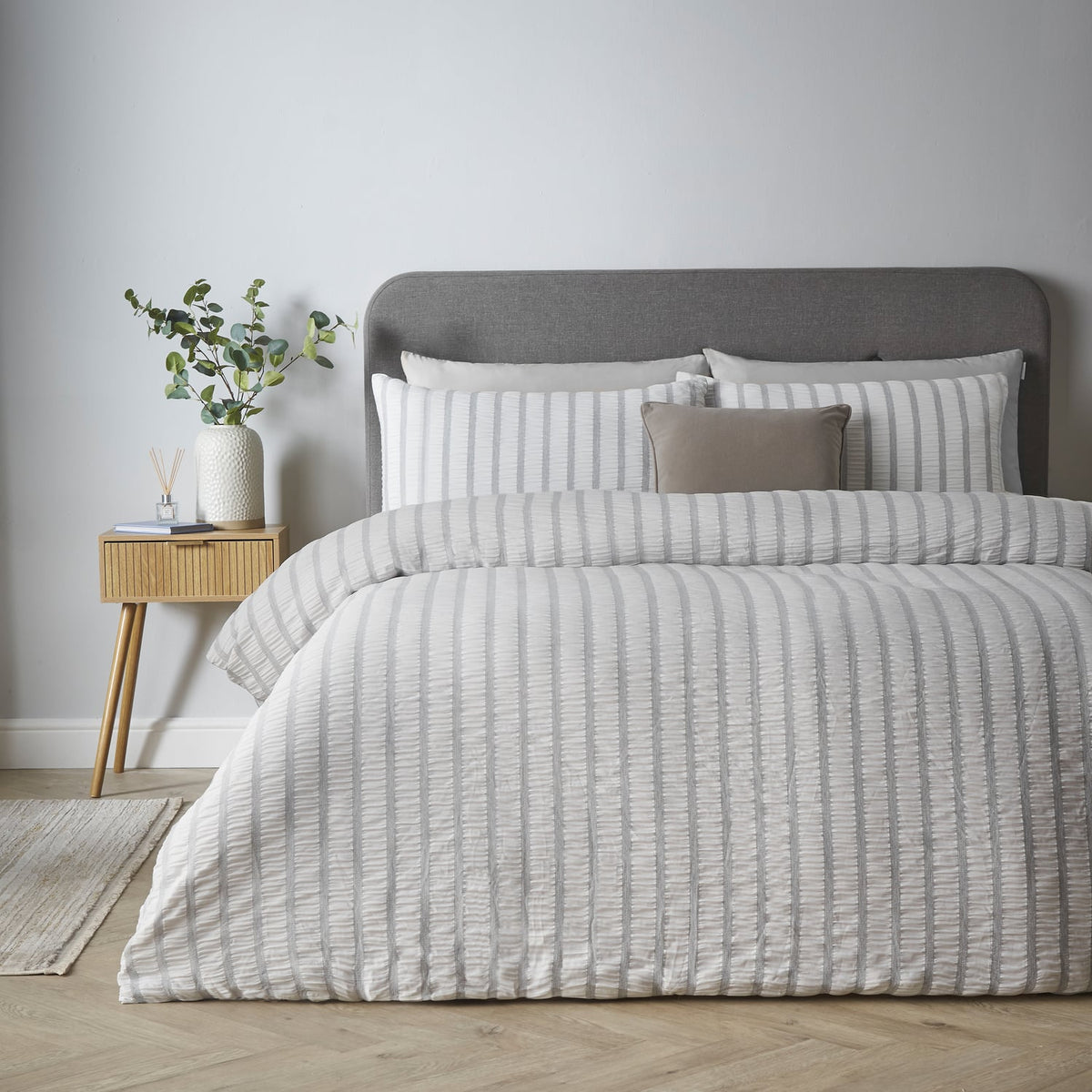 Catherine Lansfield So Soft Seersucker Stripe Duvet Cover Set - Grey