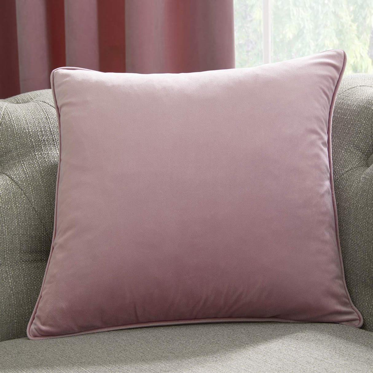Laurence Llewelyn-Bowen Montrose Velvet Cushion Cover 43cm x 43cm - Blush Pink