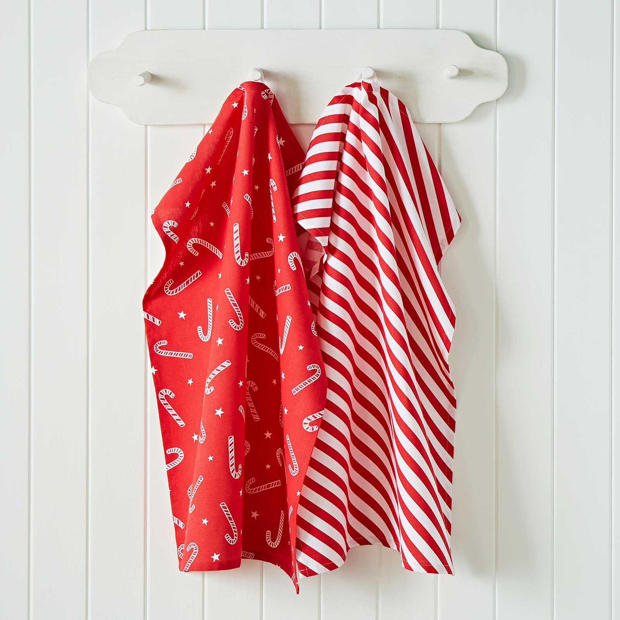 Christmas Candy Cane Kitchen Textiles Collection by Catherine Lansfield