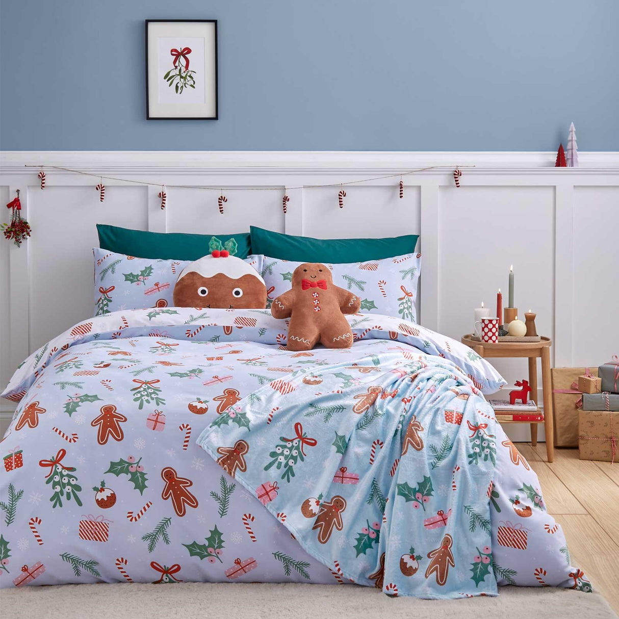 Christmas Gingerbread Duvet Cover Set by Catherine Lansfield