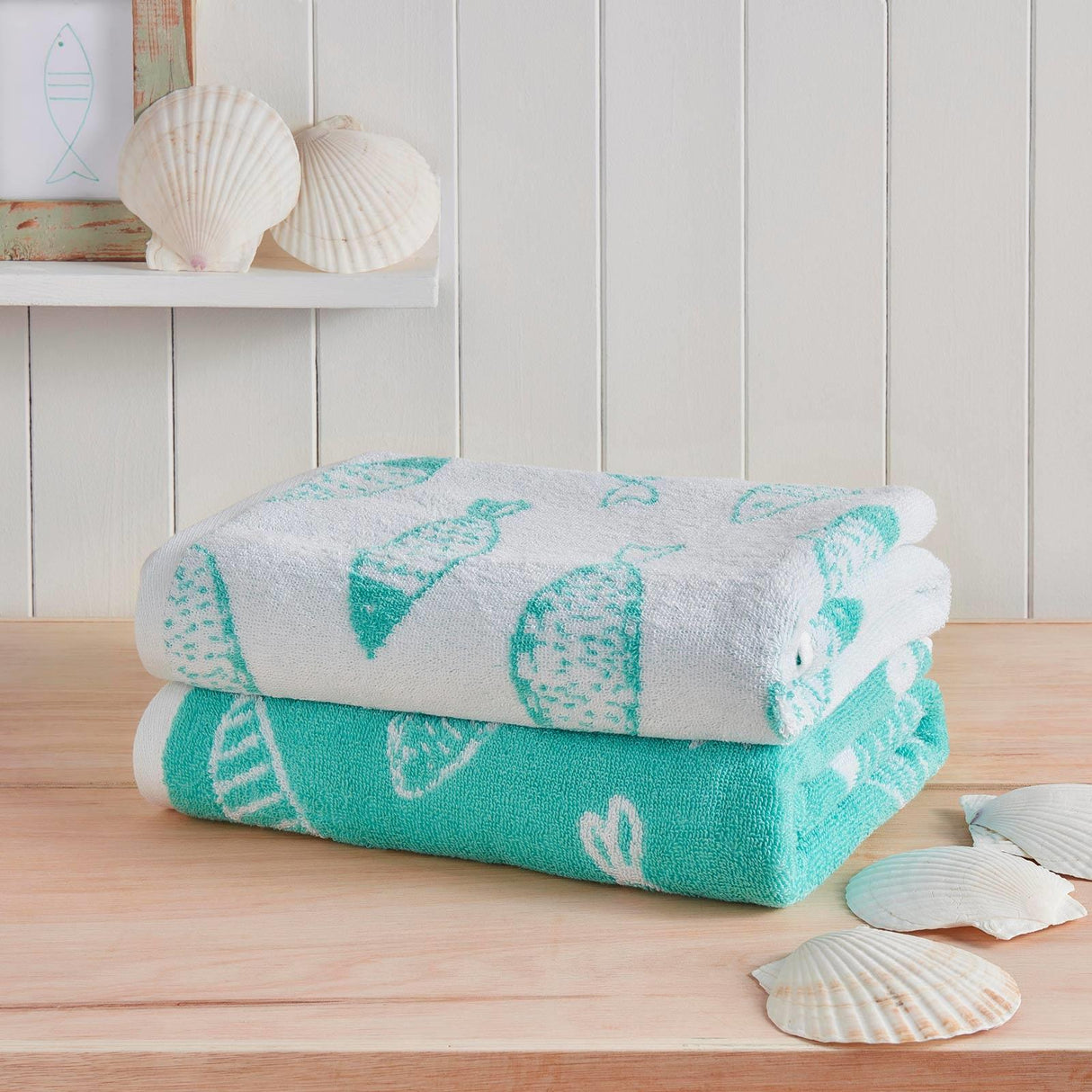 Fusion Fish Jacquard 100% Cotton Bathroom Towel