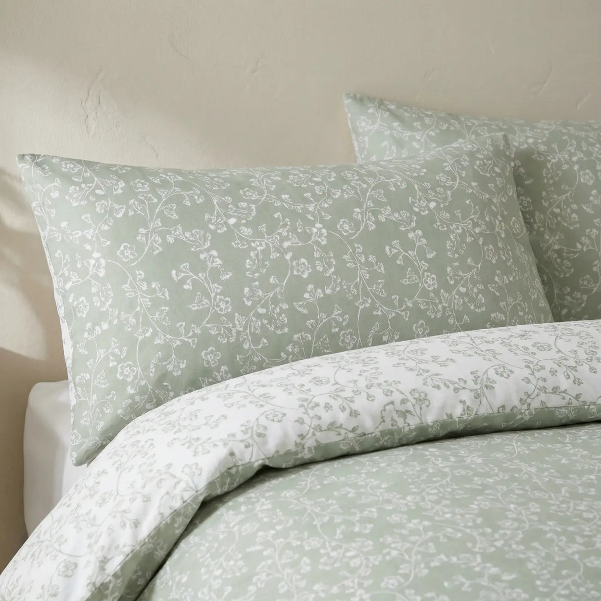 Sade Floral Duvet Cover Set 2