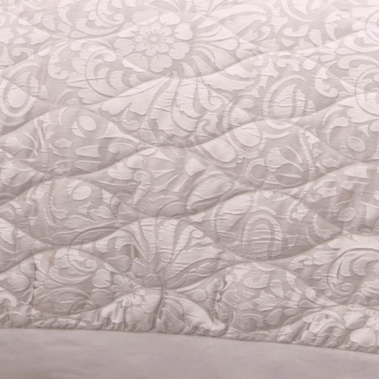 Worcester Jacquard Bedspread Silver by Appletree Heritage