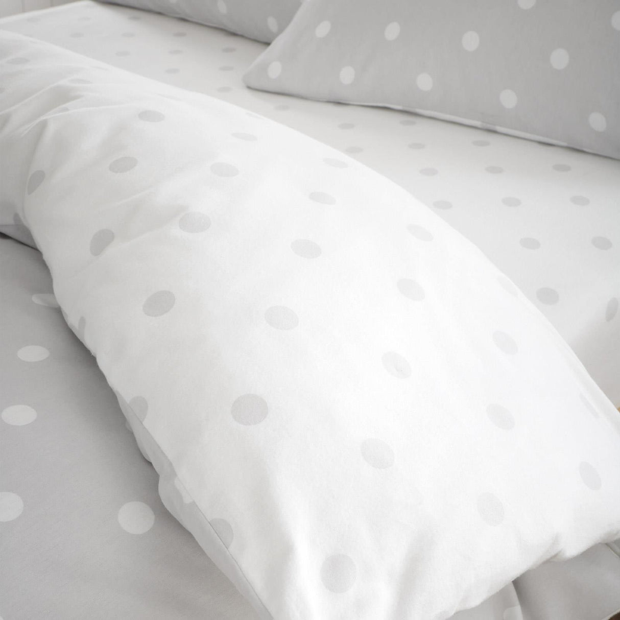 Brushed Cotton Flannelette Polka Dot Fitted Sheet 30cm Deep by Catherine Lansfield