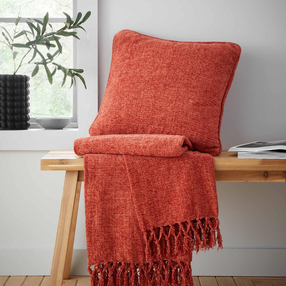 Wilson Plain Chenille Throw Blanket 130cm x 170cm by Catherine Lansfield