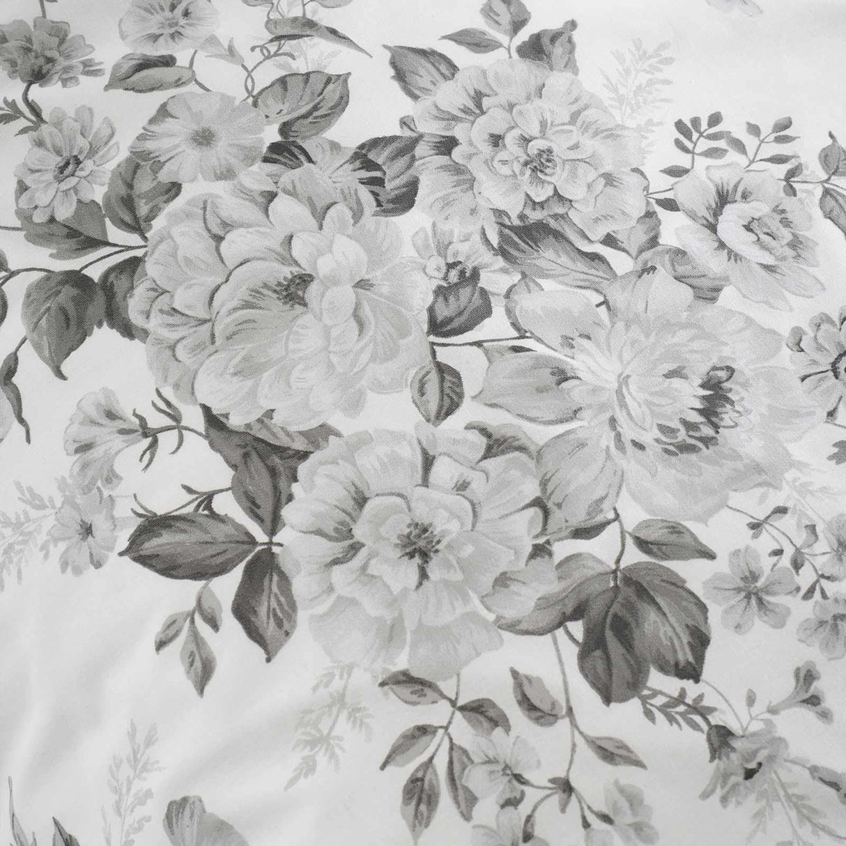 Elinda Floral Duvet Cover Set by Catherine Lansfield