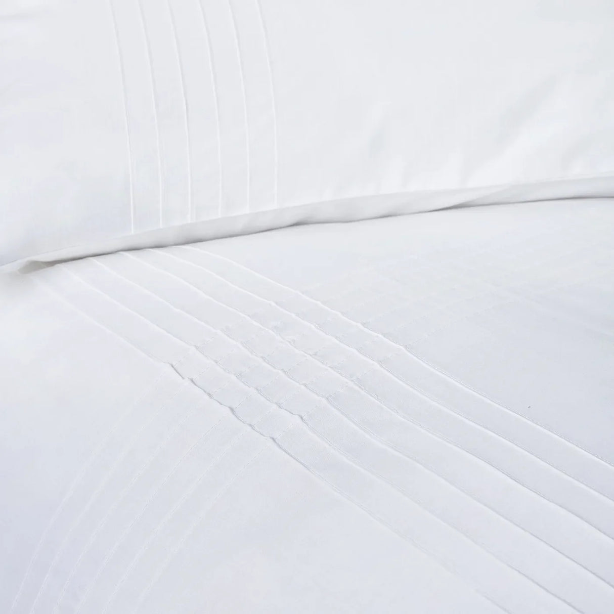 Amalfi Duvet Cover Set in White - Double