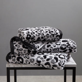 Animal Print Jacquard 550gsm Cotton Bathroom Towel - Black