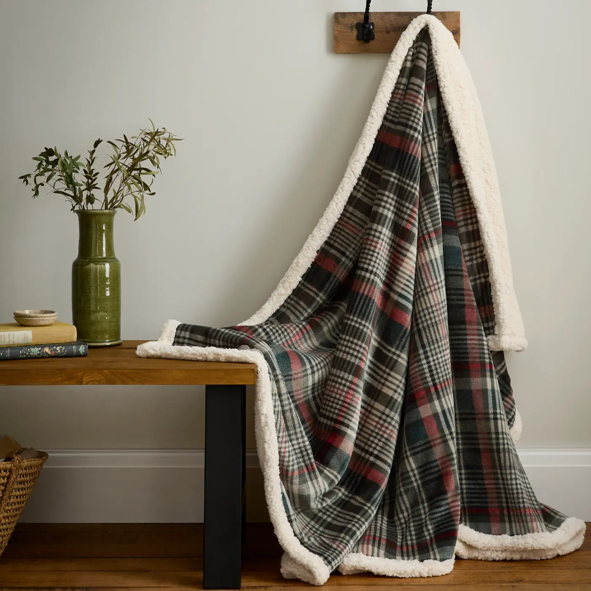 Dreams & Drapes Bennet Check Cosy Woven Throw 150cm x 200cm