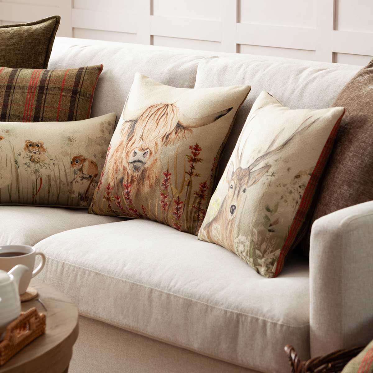 Bramble Cushion Cover / Filled Cushion 12" x 20" (30cm x 50cm) by Evans Lichfield 2