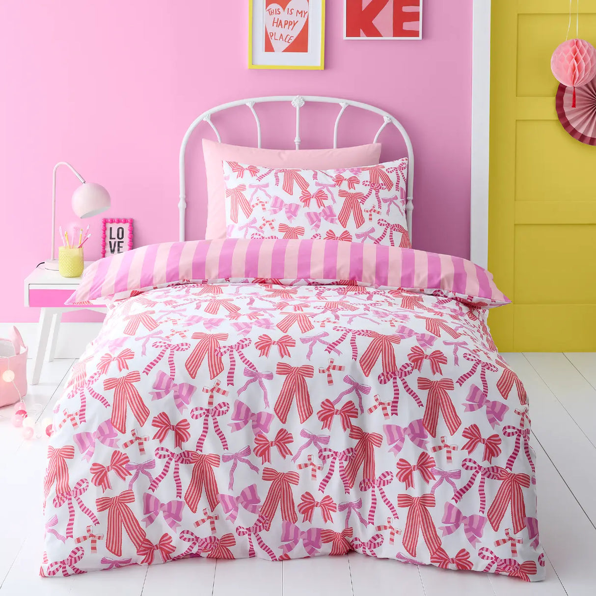 Bow and Stripes Duvet Cover Set by Bedlam