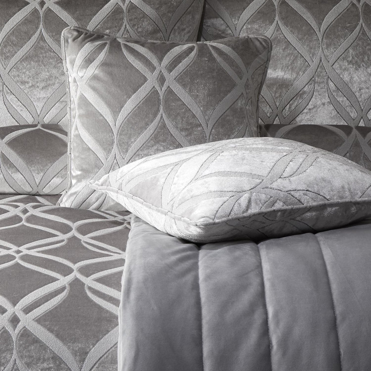 Belfort Velvet Cushion Cover 43cm x 43cm - Silver