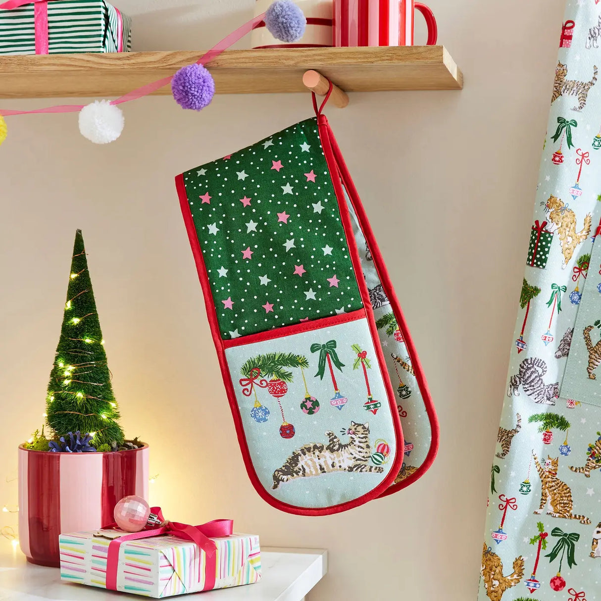 Christmas Cats Double Oven Glove in Seafoam