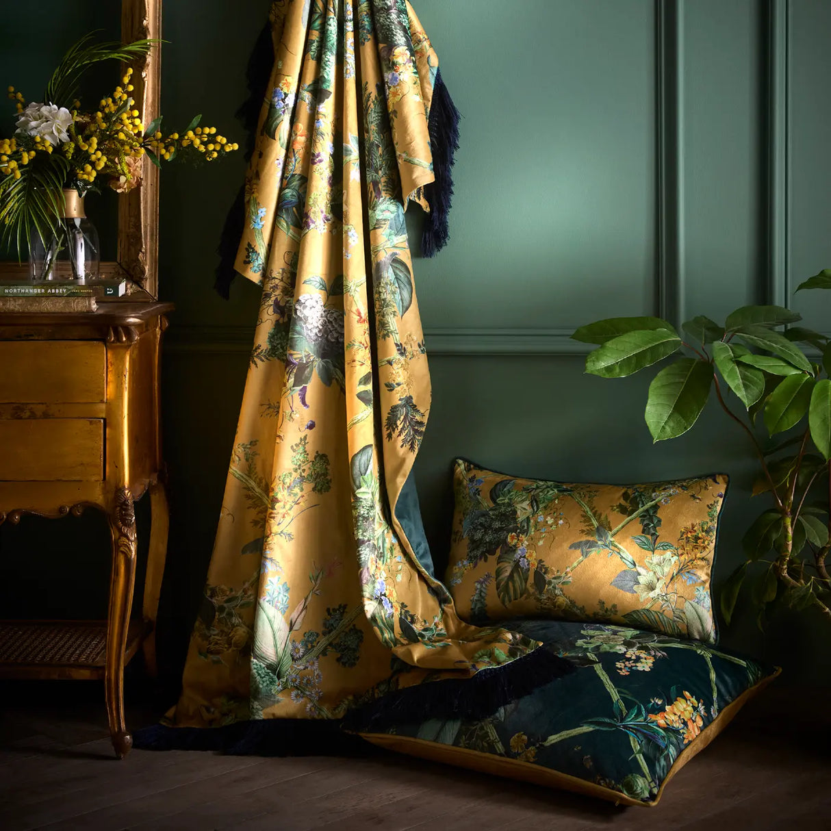Laurence Llewelyn-Bowen Cotswold Fantasia Dawn Cushion Cover 8