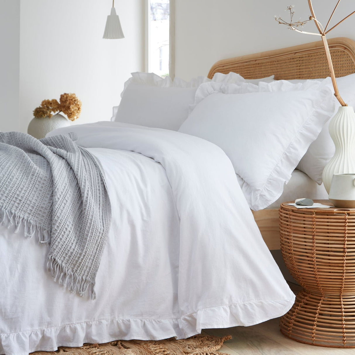 Cassia Frill 100% Cotton Duvet Cover Set - White - Cassia Frill Duvet Cover Set In White 2