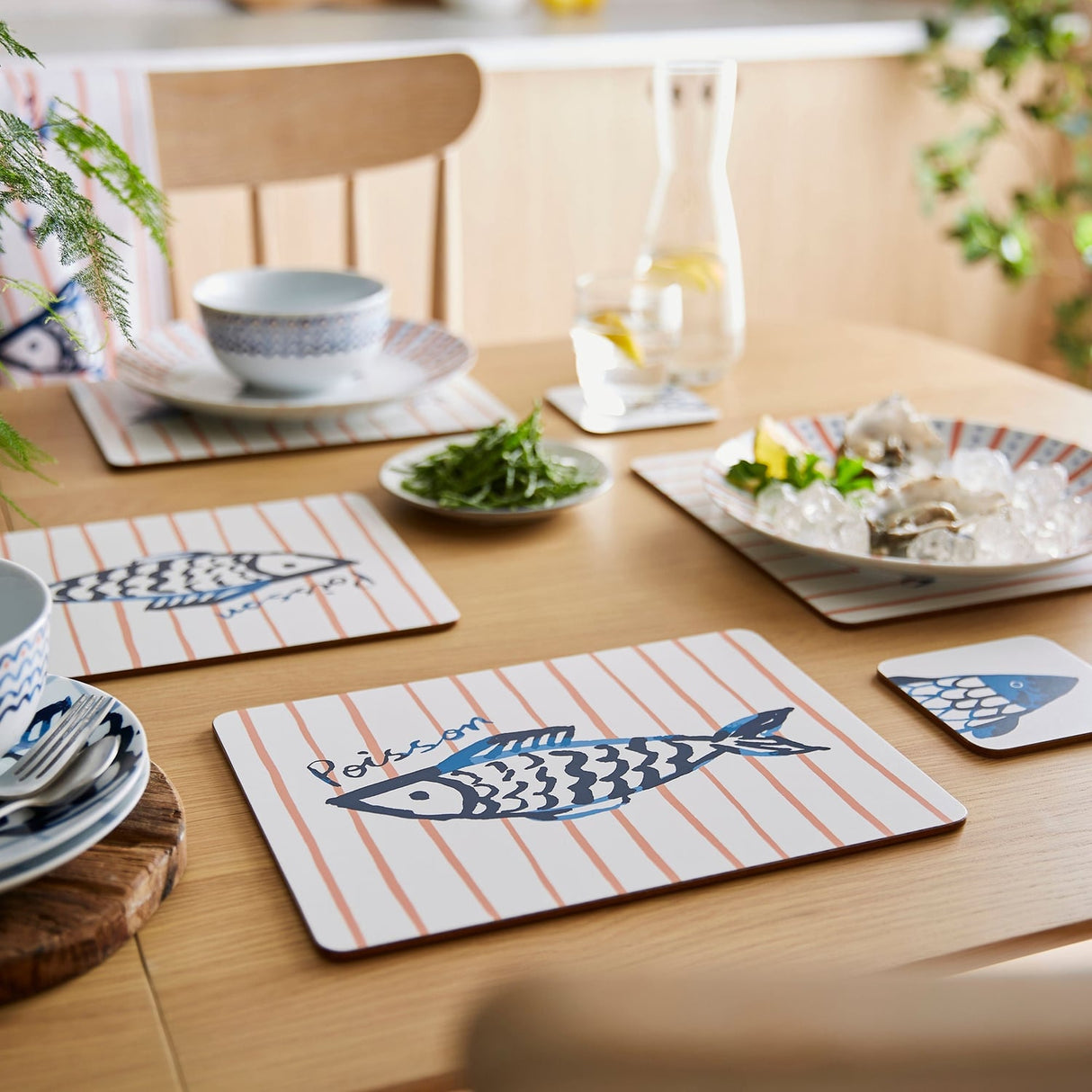 Ulster Weavers Catch of the Day Fish Print Kitchen and Tableware Collection - Catch Of The Day Placemat 4 Pack In Multicolour 2
