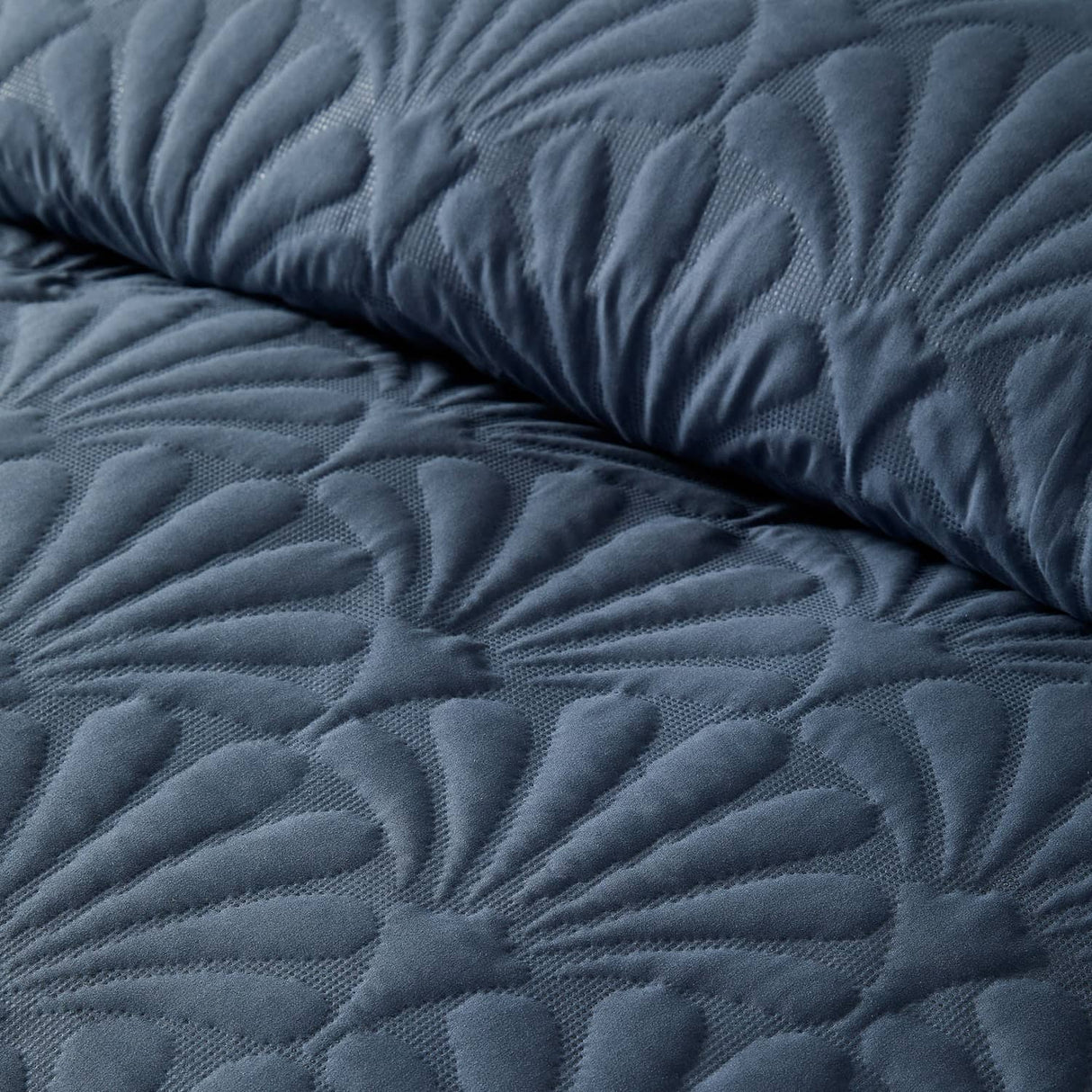 Cavali Soft Microfibre Duvet Cover Set - Dark Blue - Cavali Duvet Cover Set In Dark Blue 3