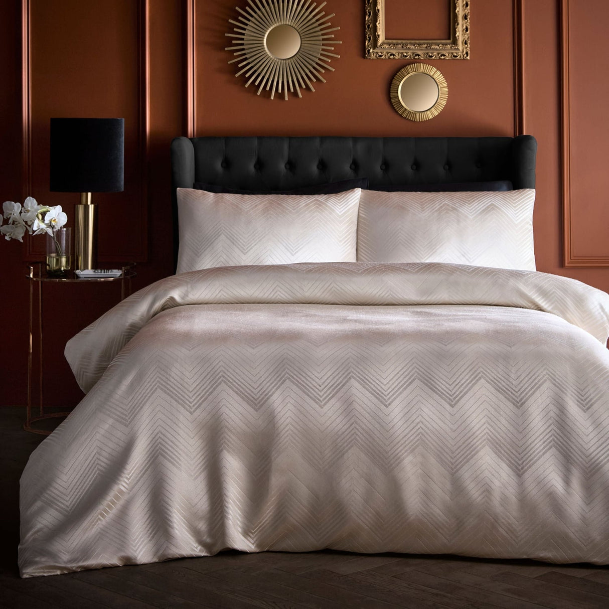 Laurence Llewelyn-Bowen Cocktail Microfibre Duvet Cover Set - Ivory